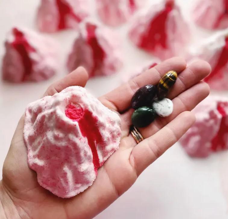 Volcano Bath Balm with Toy