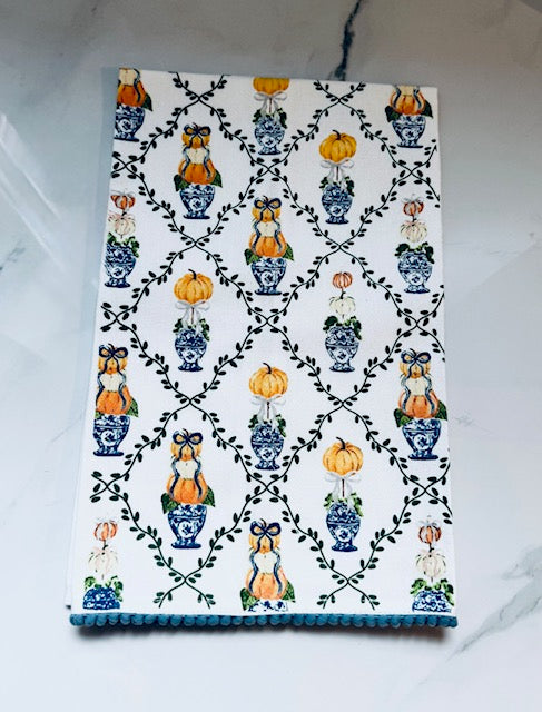 Pattern Topiary Hand Towel