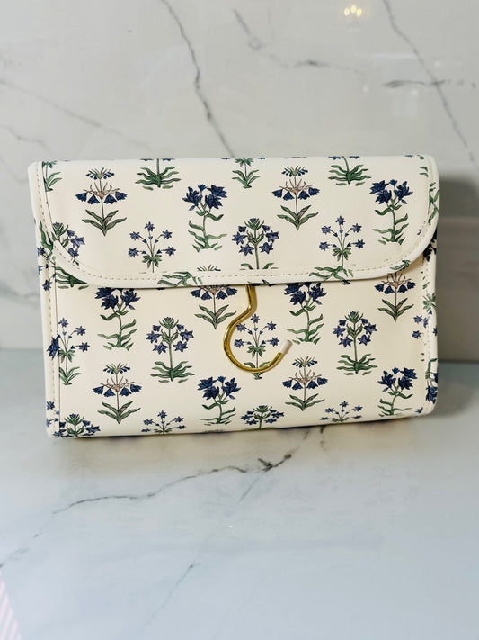 Provence Hanging Toiletry Bag