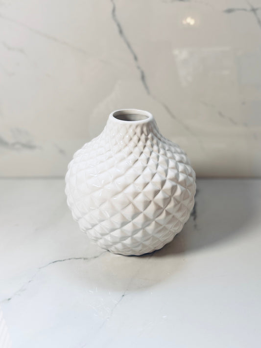 Small White Honeycomb Pattern Ceramic Vase