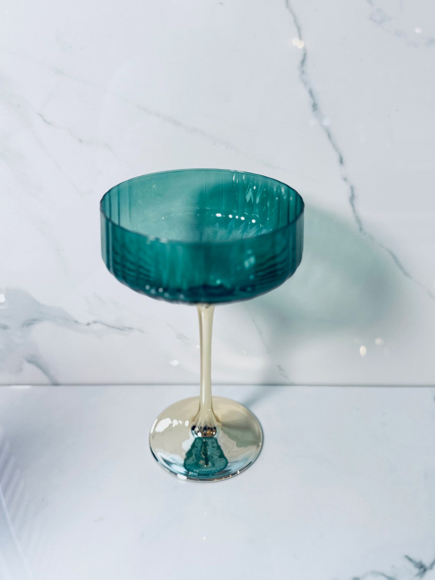 Emerald Coupe Glass - 9oz