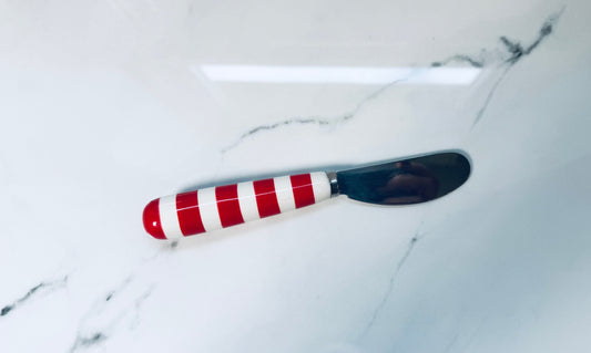 Red and White Spreader