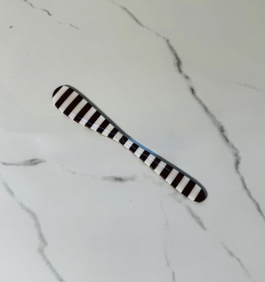 Brown and White Stripe Spreader