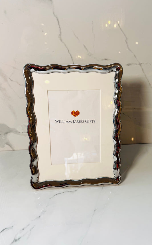 5x7 Silver Wavy Frame
