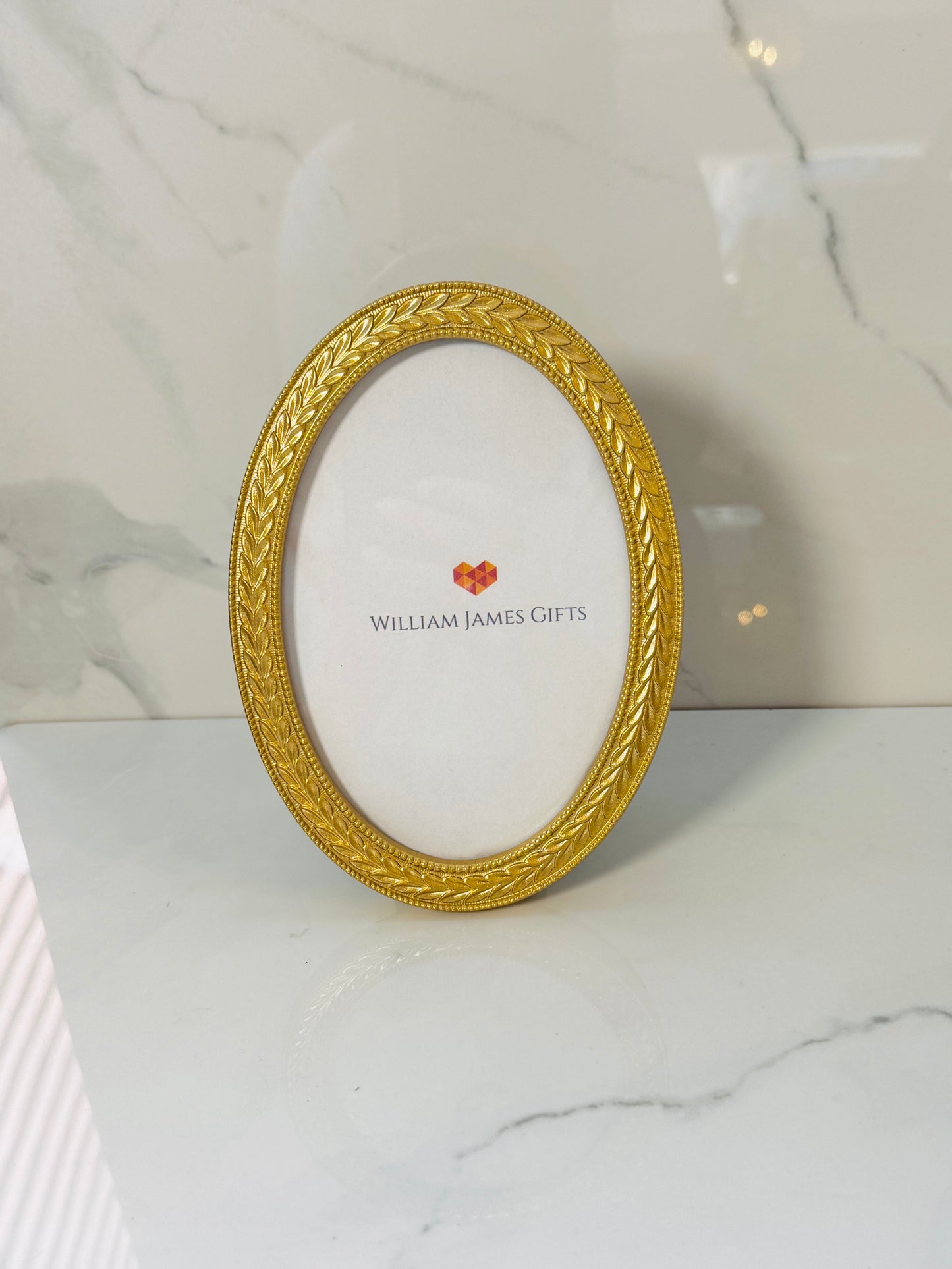 Small Laurel Wreath Oval Gold Photo Frame